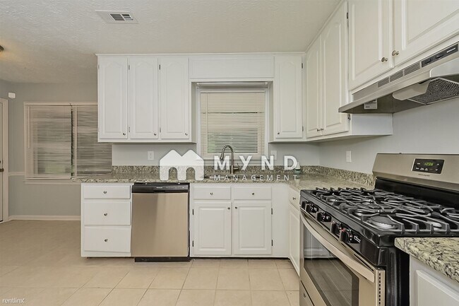 Foto del edificio - 4 br, 2.5 bath House - 141 McElroy Rd
