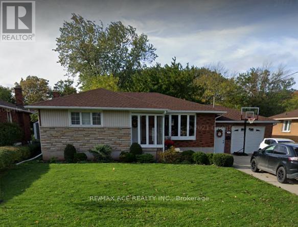 Photo principale - 23 Woodsview Ave