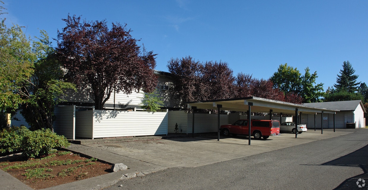 3433 E Amazon Dr, Eugene, OR 97405 Apartments in Eugene, OR