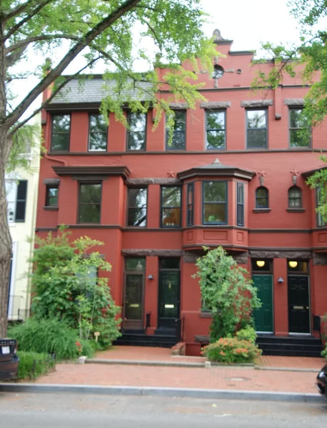 Charming Home Right Across From Montrose Park - Charming Home Right Across From Montrose Park