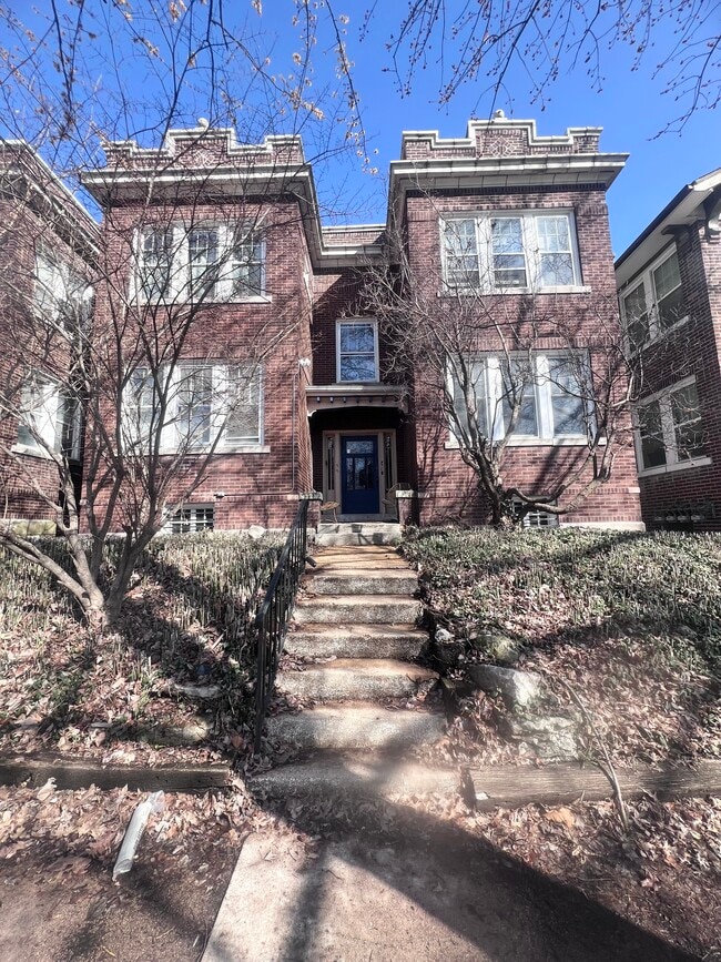Foto del edificio - 4221 Botanical Ave