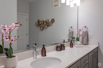 Master Bathroom - Aquatera