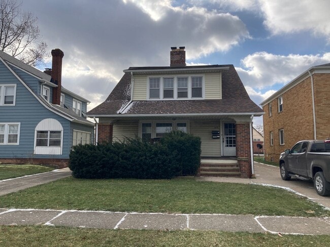 Building Photo - 3435 Brookview Blvd