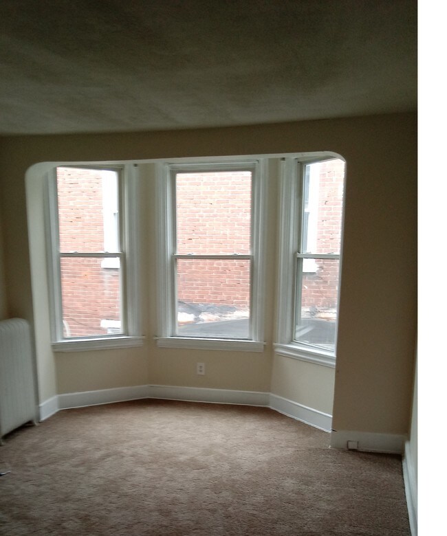 Foto del edificio - 902 N Madison St
