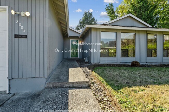 Building Photo - Desirable & Beautiful Hillsboro Single Fam...