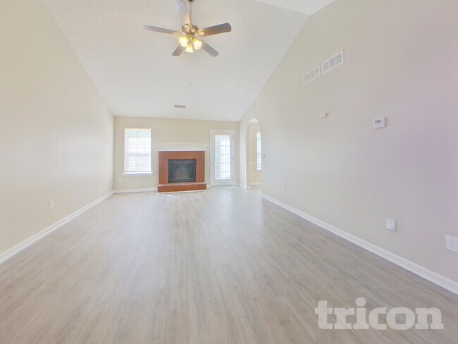 Foto del edificio - 3710 Michaels Creek Way