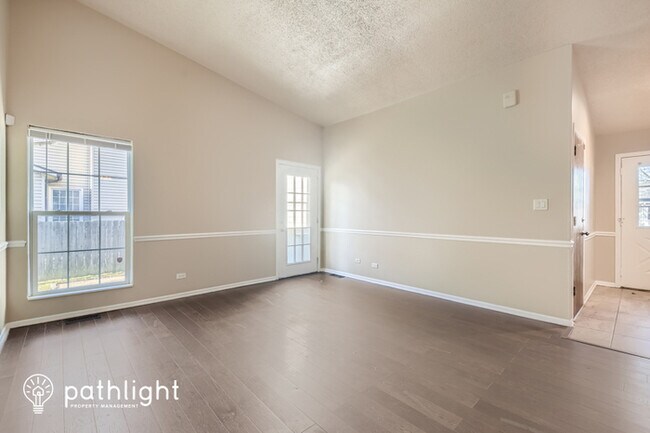 Foto del edificio - 536 Fessler Ave, Naperville, IL, 60565