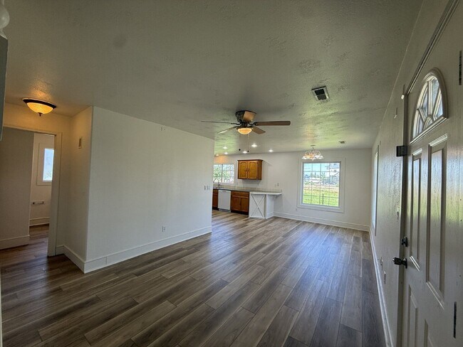 Foto del edificio - 2220 McKinney Ln
