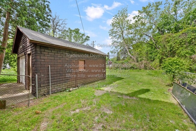 Building Photo - 17309 Stout St