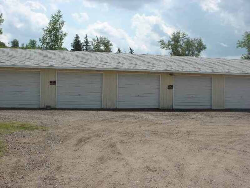 Building Photo - 915 W Burdick Expy