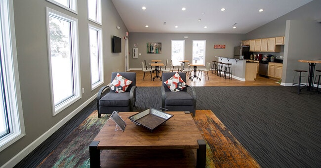 Building Photo - Westpointe Apartments & Townhomes