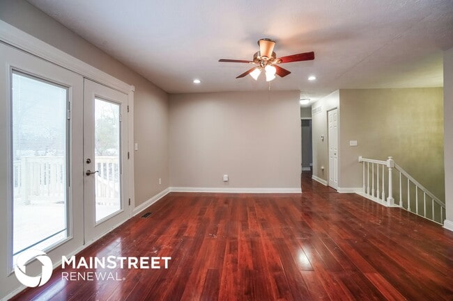 Building Photo - 1676 Laramie Dr