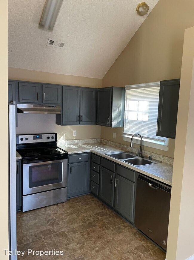 3 br, 2 bath House - 1206 Pearl Cresent Drive photo'