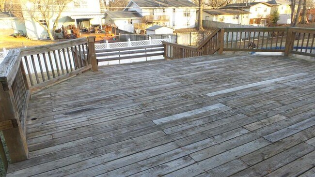 Foto del edificio - 324 Todd Ln