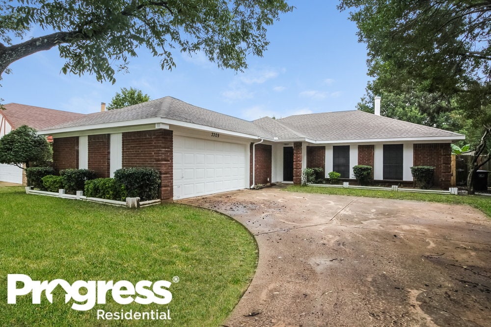 Foto principal - 3309 Country Creek Ln