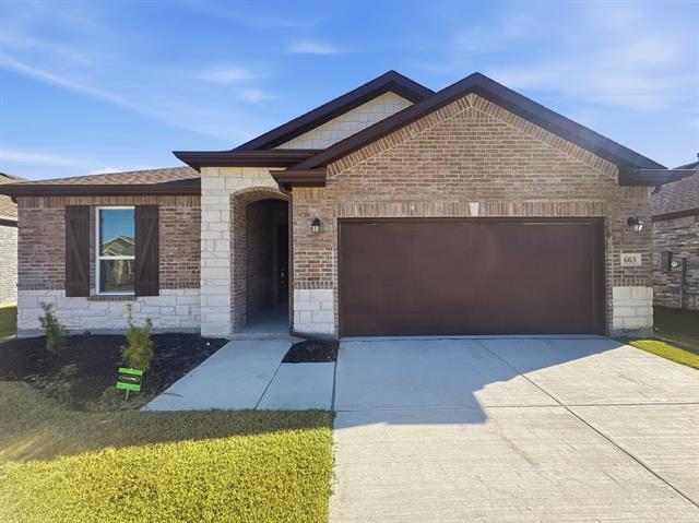 Building Photo - 663 Saxony Dr