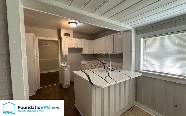 Foto del edificio - 4080 E Whitehaven Park Cir