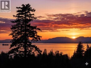 Building Photo - 6138 Birney Ave