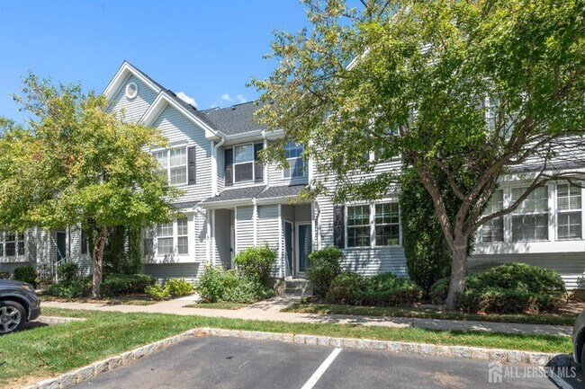 Foto del edificio - 1209 Blossom Cir