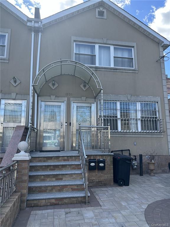 Primary Photo - 1320 Rockaway Pkwy