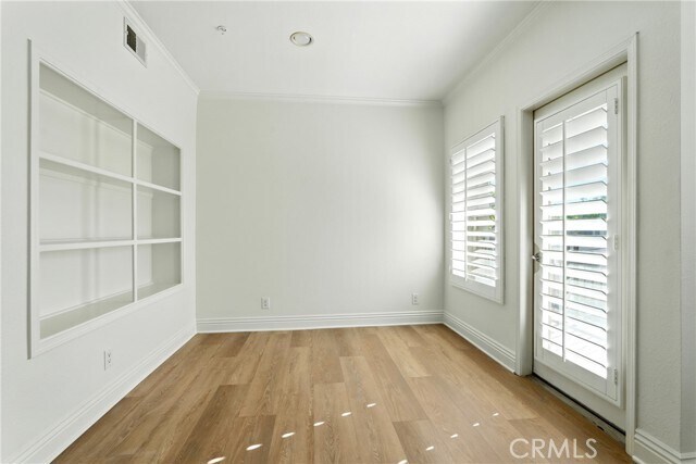 Foto del edificio - 22681 Oak Grove