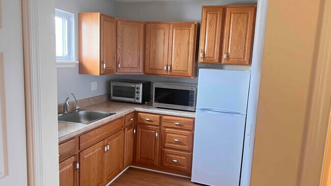 Foto del edificio - 608 Santiago Ct