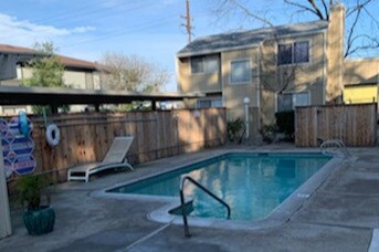 Building Photo - Hurley South Apartments