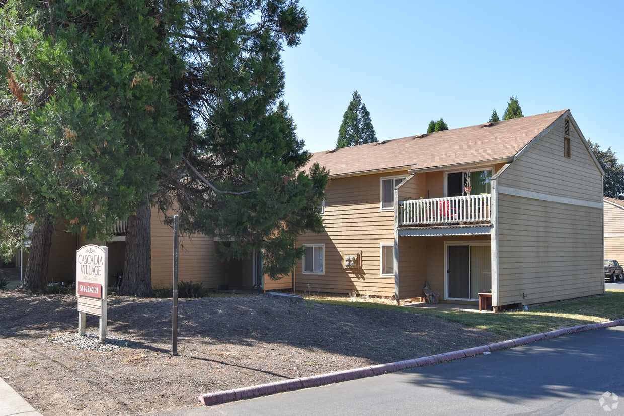 Primary Photo - Cascadia Village