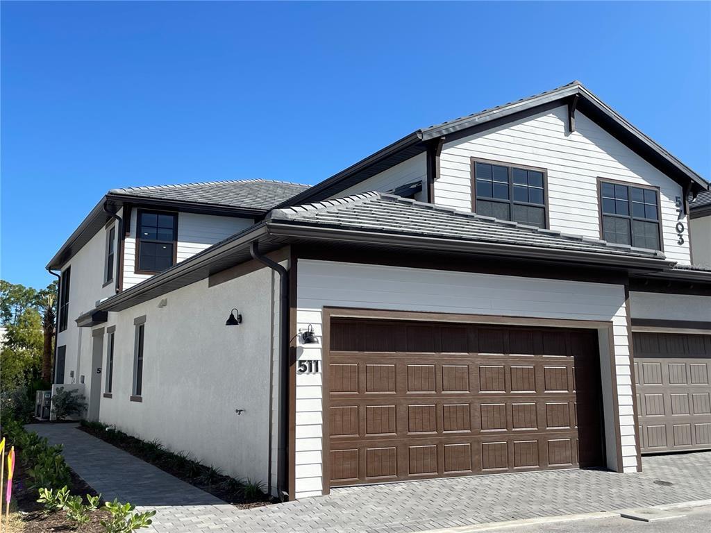 5703 N Honore Ave, Sarasota, FL 34243 Townhome Rentals in Sarasota FL