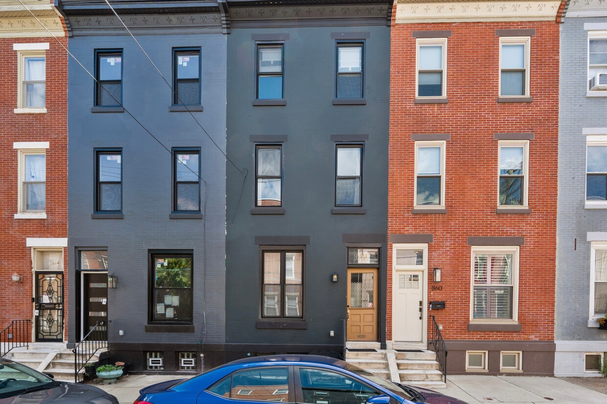Primary Photo - 858 Perkiomen St