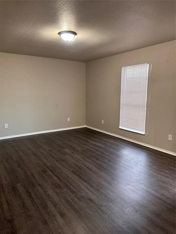 Foto del edificio - 6325 Granbury Rd