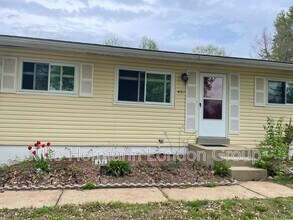 Building Photo - 451 Golden Valley Dr