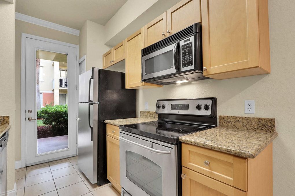 Foto principal - 11035 Legacy Blvd