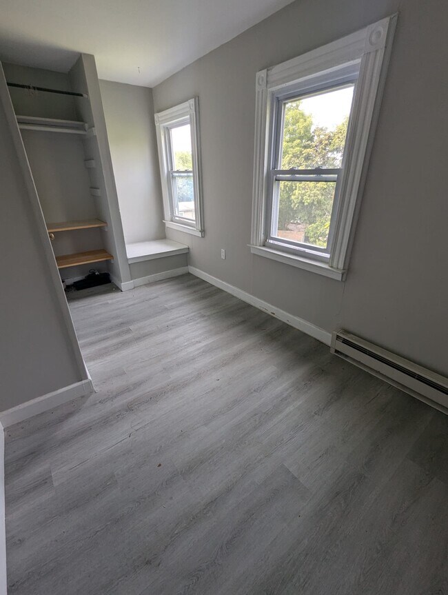 Building Photo - 81 Saltonstall Ave