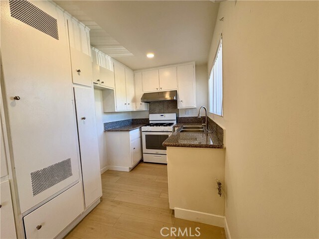 Foto del edificio - 660 E 6th St