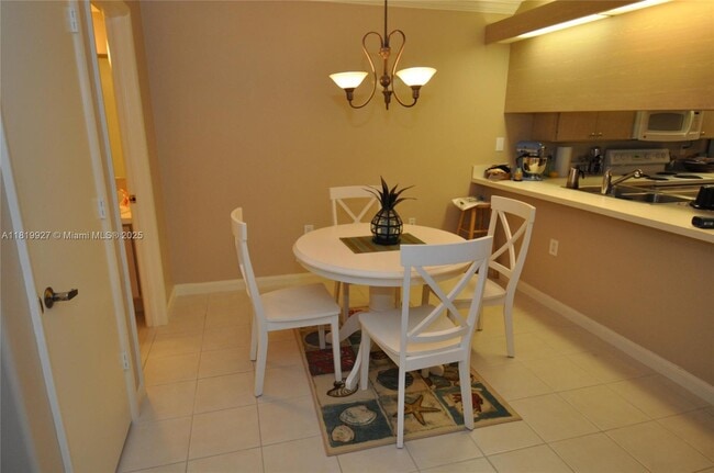 Building Photo - 3317 SW Sunset Trace Cir