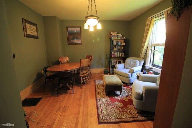 Foto del edificio - 5 br, 2 bath House - 213 Miller Ave 213 Mi...