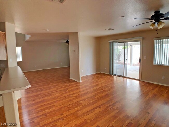 Building Photo - 9664 Mesa Ridge Ct