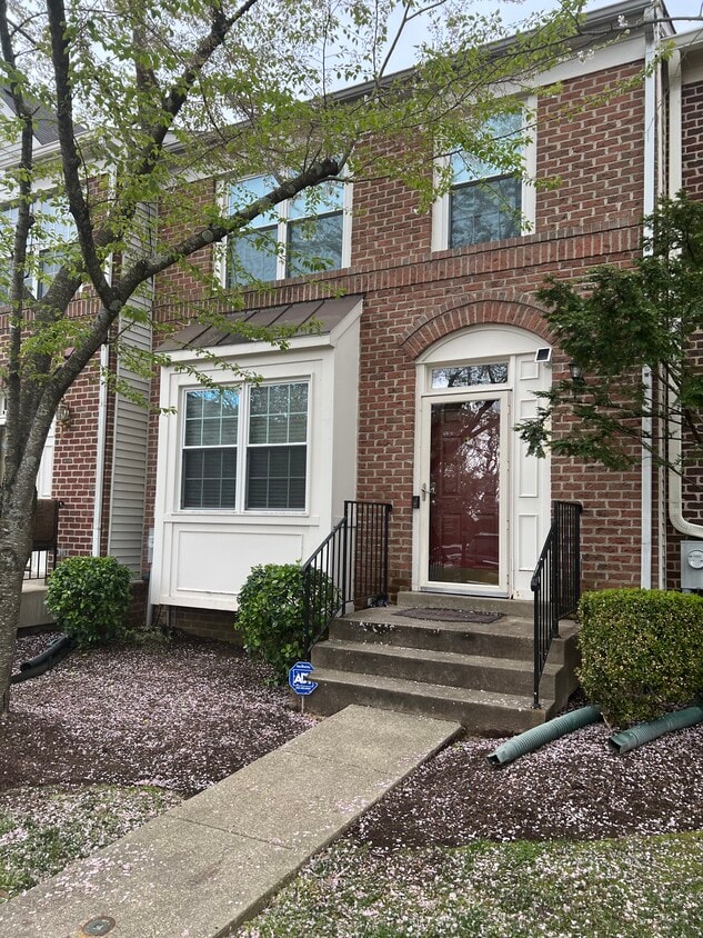 15654 Ensleigh Ln, Bowie, MD 20716 Townhome Rentals in Bowie MD