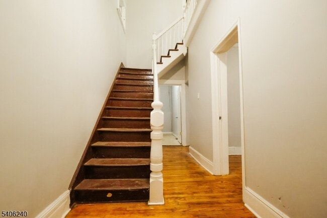 Photo - 106 S 11th St House