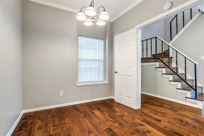 Foto del edificio - 5325 Bent Tree Forest Dr