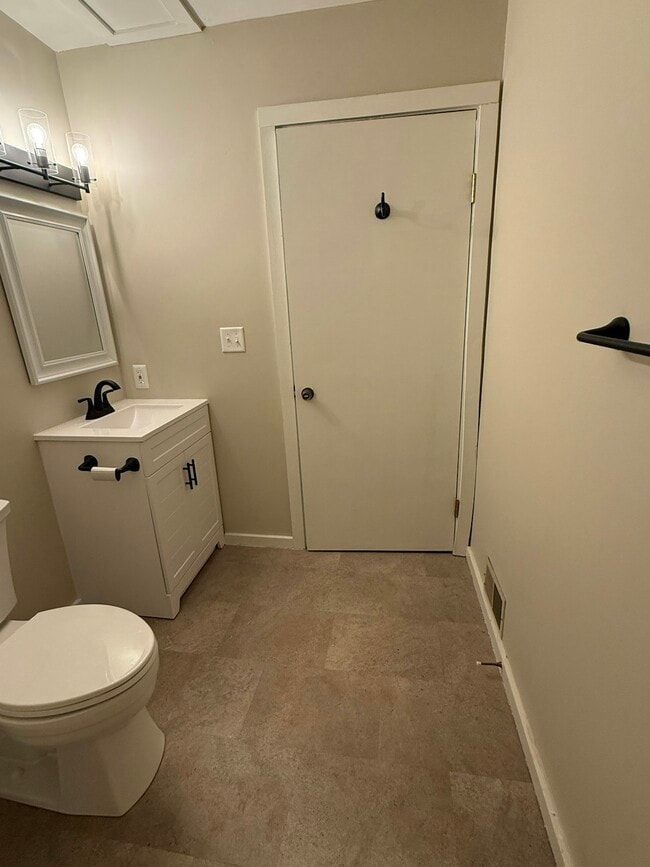 Foto del edificio - 210 S Eaton St