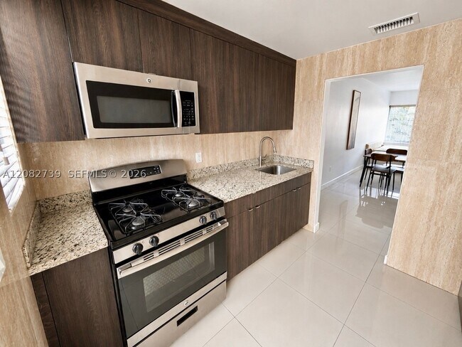 Foto del edificio - 1027 94th St
