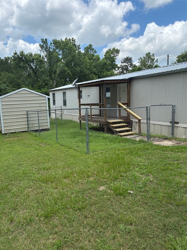 Building Photo - 3410 Old Houston Rd