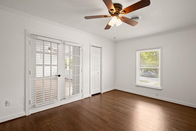 Building Photo - 5805 Bull Creek Rd