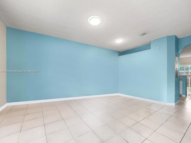 Foto del edificio - 2308 SE 24th Ave
