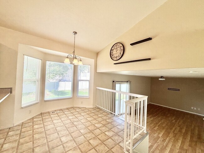 Building Photo - 377 Sego Lily Dr