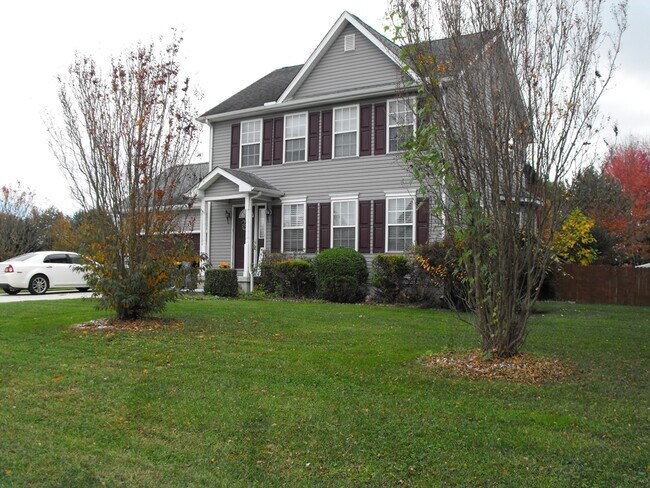 Building Photo - 212 Cider Run