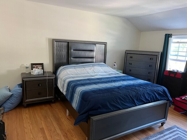 Master Bedroom - 24 Redbud Ln