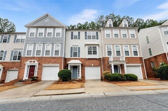 Building Photo - 3944 Howell Park Rd